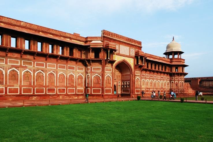 5. Agra Fort